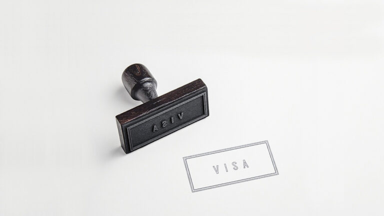 Golden-Visa-hasta-el-3-de-abril-de-2025-para-conseguir-la-nacionalidad-española